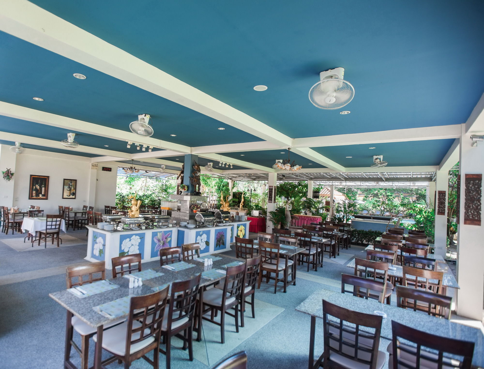 Chalong Beach Hotel Phuket Rawai Екстер'єр фото